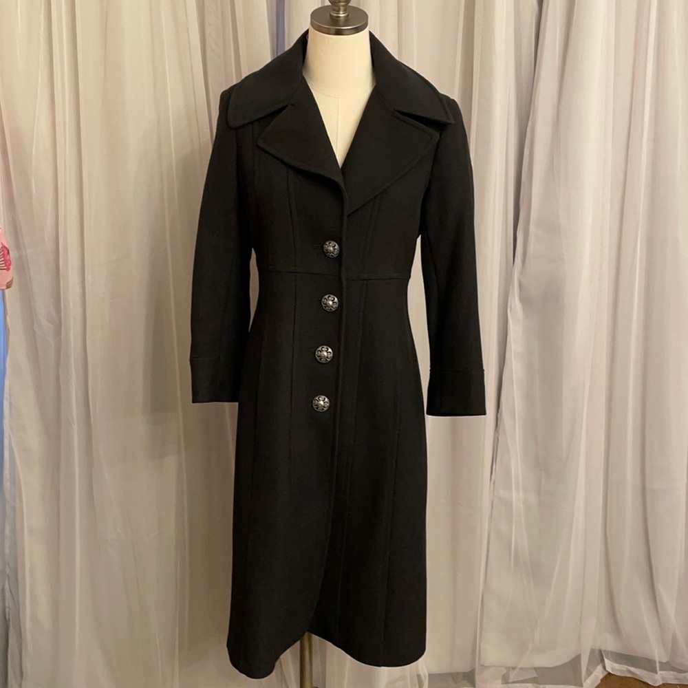 Amazing Fitted Coat!
